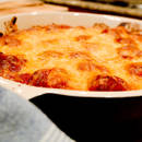 Przepis na makaronową zapiekankę z parówkami