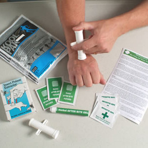 Jak udzielić pomocy ukąszonemu – usuwanie żądła