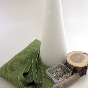 Ozdabianie czubka i podstawy stożka