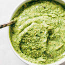 Jak zrobić zdrową pastę z awokado i fety?