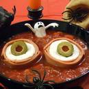 Krwawe oczy na halloweenowy obiad – jak zrobić?