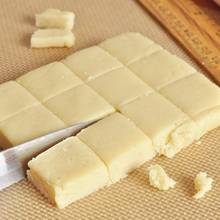 Jak samodzielnie zrobić masę marcepanową?