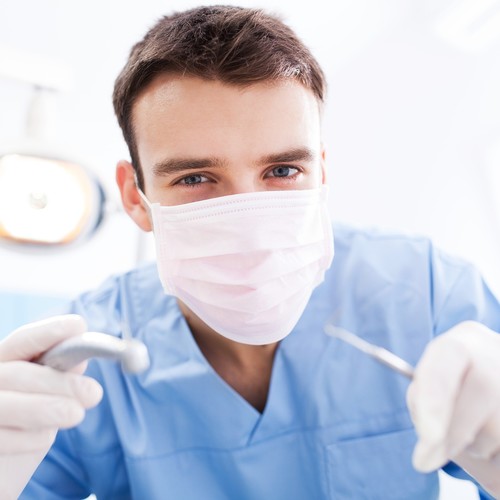 Które zabiegi dentystyczne refunduje NFZ?