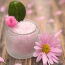 Domowa sól do kąpieli na bolące plecy