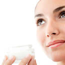 Jak wykonać krem rozświetlający do twarzy?