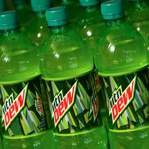 Magiczny napój Mountain Dew, który świeci