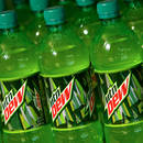 Magiczny napój Mountain Dew, który świeci