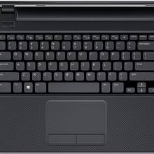 W jaki sposób oczyścić klawiaturę laptopa?