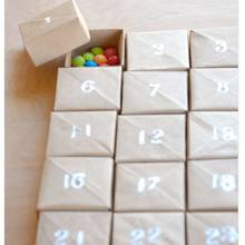 Ciekawy kalendarz adwentowy z kartonu