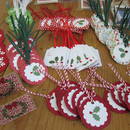 Jak wykonać ładne bileciki do prezentów mikołajkowych?