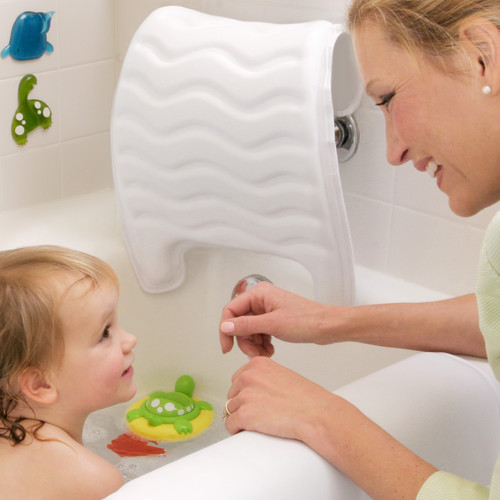 Jak zagwarantować dziecku bezpieczeństwo w łazience?