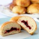 Smaczne beztłuszczowe bułeczki z marmoladą