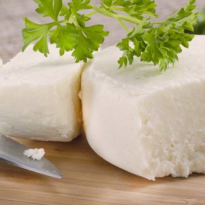 Półtłusty twaróg