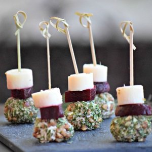 Koreczki z serka pleśniowego