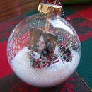 Jak ozdobić bombki na choinkę fotografiami?