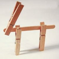 Renifer ze spinaczy do bielizny – krok pierwszy