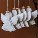 Jak zrobić aniołka z filcu na choinkę?