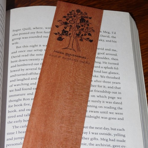 Zakładka do książki z drewna – jak ją zrobić?