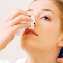 Jak sobie poradzić z krwotokiem z nosa?