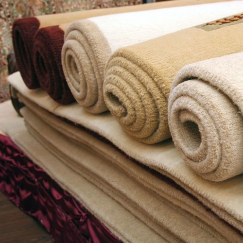 Jak wyczyścić dywan z plam?