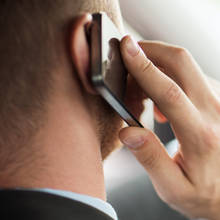 Jak bezpiecznie korzystać z telefonu komórkowego?