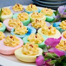 Faszerowane i kolorowe przysmaki wielkanocne