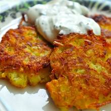 Placki ziemniaczane inaczej – z koperkiem i szczypiorkiem