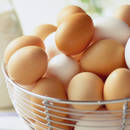 Skuteczne sposoby na łatwe obieranie jajek