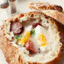 Żurek w chlebie – nietypowe danie na Wielkanoc