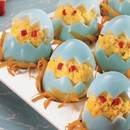 Oryginalne danie – jajka z niebieskim serem