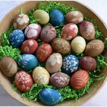 Jak przygotować oryginalne pisanki w listki?