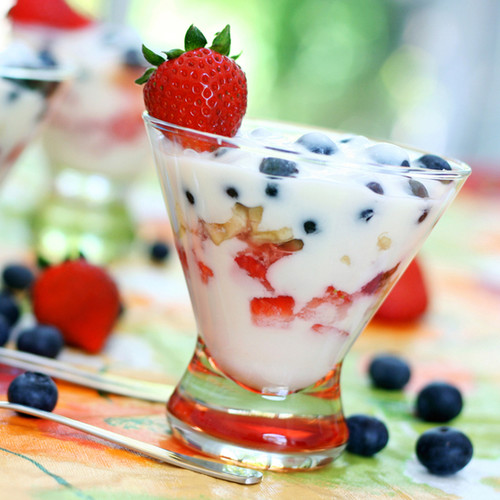 Jogurt z owocami