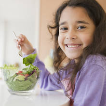 Przepis na sałatkę wielkanocną dla dzieci