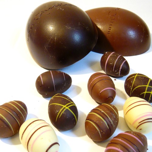 Przysmak na Wielkanoc – czekoladowe jajka z nadzieniem