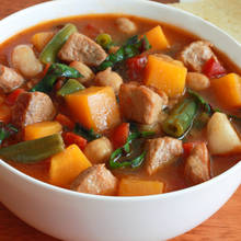 Przepis na oryginalną zupę hiszpańską z czosnkiem