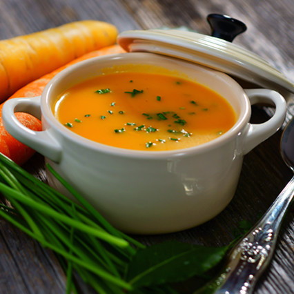 Jak przyrządzić wielkanocną zupę marchewkową?