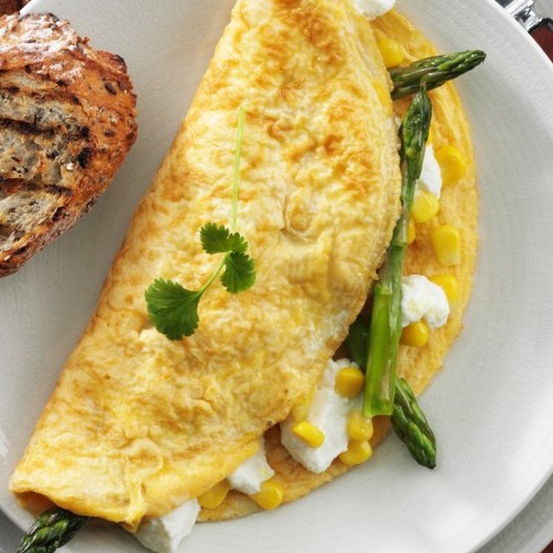 Omlet z kukurydzą – pyszne śniadanie