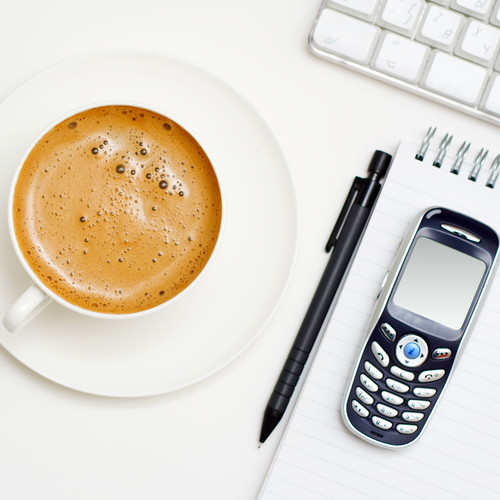 Jak wytrzymać w pracy bez kubka kawy?
