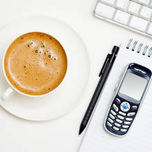 Jak wytrzymać w pracy bez kubka kawy?