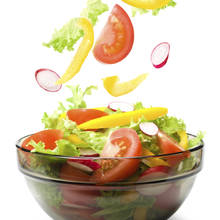 Smaczne sałatki poniżej 100 kalorii