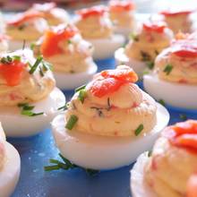 Pyszne jajka z farszem z kurczaka