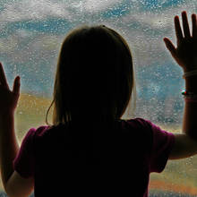 Jak zająć dziecku czas, kiedy pada deszcz?