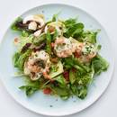 Ciekawa sałatka z krewetek i fety