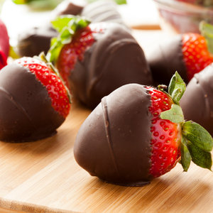 Truskawki w gorzkiej czekoladzie