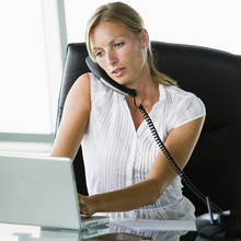 Jak usprawiedliwić wcześniejsze wyjście z pracy?