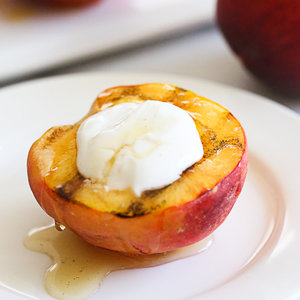 Brzoskwinie z jogurtem