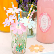 Jak można ozdobić słomki do napojów?