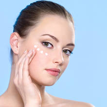 Jaki wybrać odpowiedni krem pod oczy?