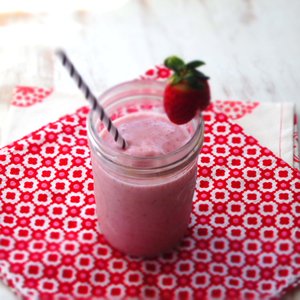 Shake truskawkowy z lodami