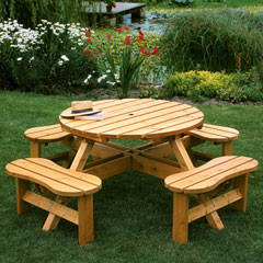 Jakie drewniane meble ogrodowe najlepiej wybrać?